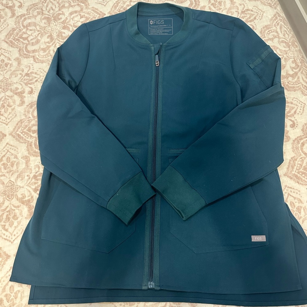 FIGS CARIBBEAN BLUE SCRUB JACKET • SZ L